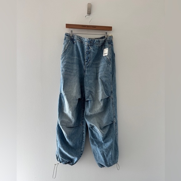 FREE PEOPLE NWT Newbies Solid Slouch Jeans M - Picture 4 of 8
